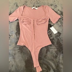 ✨NWT✨ ASTR The Label Bodysuit- Size xs 💕